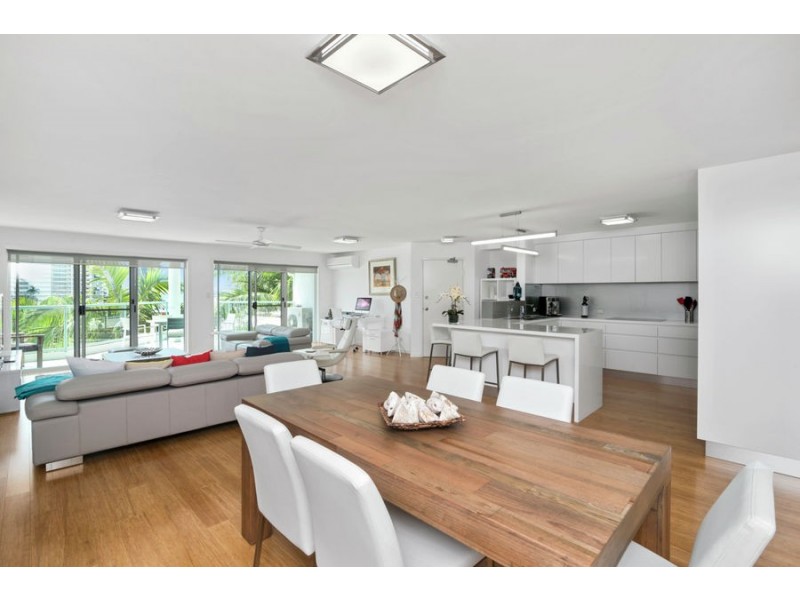 7/54 Mclean St, Coolangatta QLD 4225