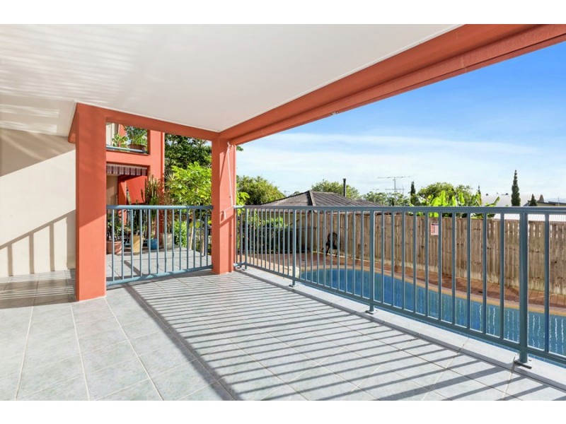 3/7-9 Stapylton St, Coolangatta QLD 4225