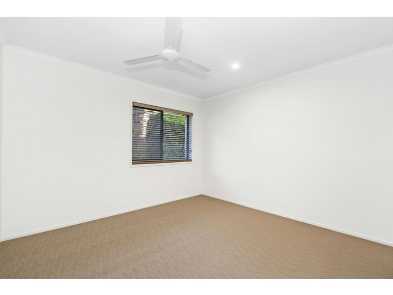 3/7-9 Stapylton St, Coolangatta QLD 4225