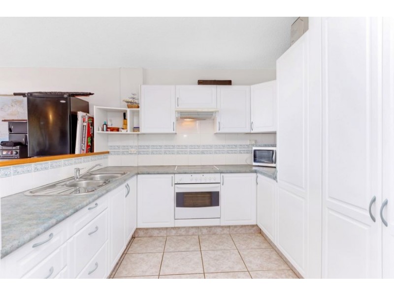 7/22 Hill Street, Rainbow Bay QLD 4225