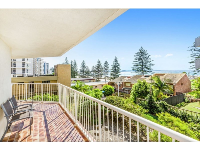 7/3 Eden Avenue, Rainbow Bay QLD 4225