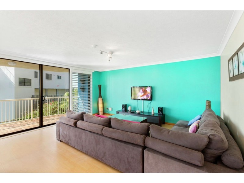 7/3 Eden Avenue, Rainbow Bay QLD 4225