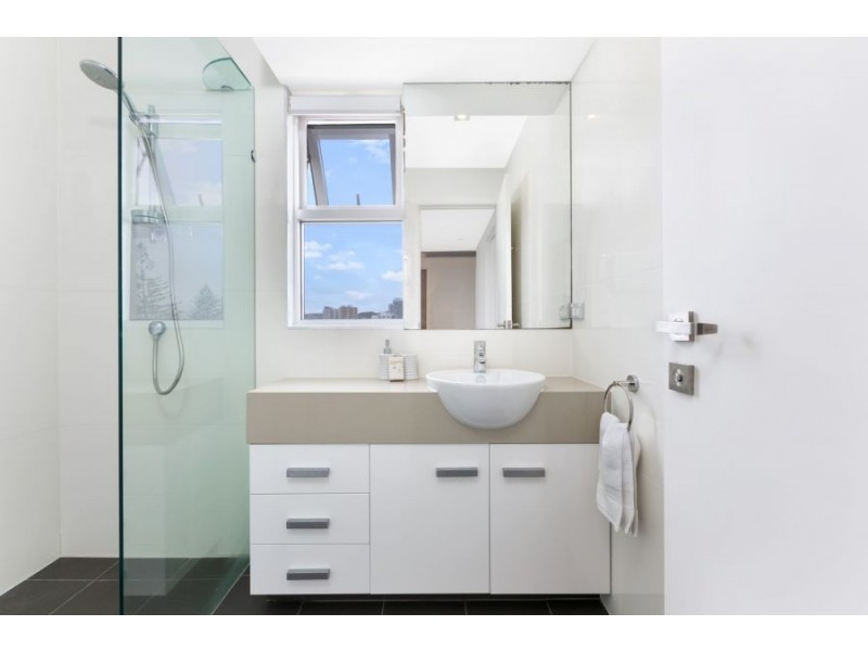 7/11 Eden Avenue, Rainbow Bay QLD 4225