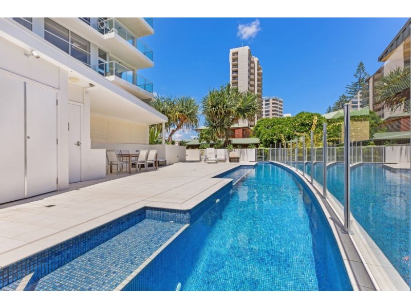 7/11 Eden Avenue, Rainbow Bay QLD 4225