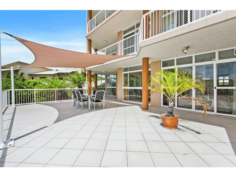 2/39-43 Tweed Street, Coolangatta QLD 4225