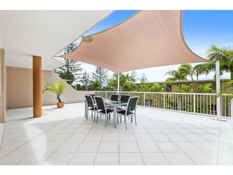 2/39-43 Tweed Street, Coolangatta QLD 4225