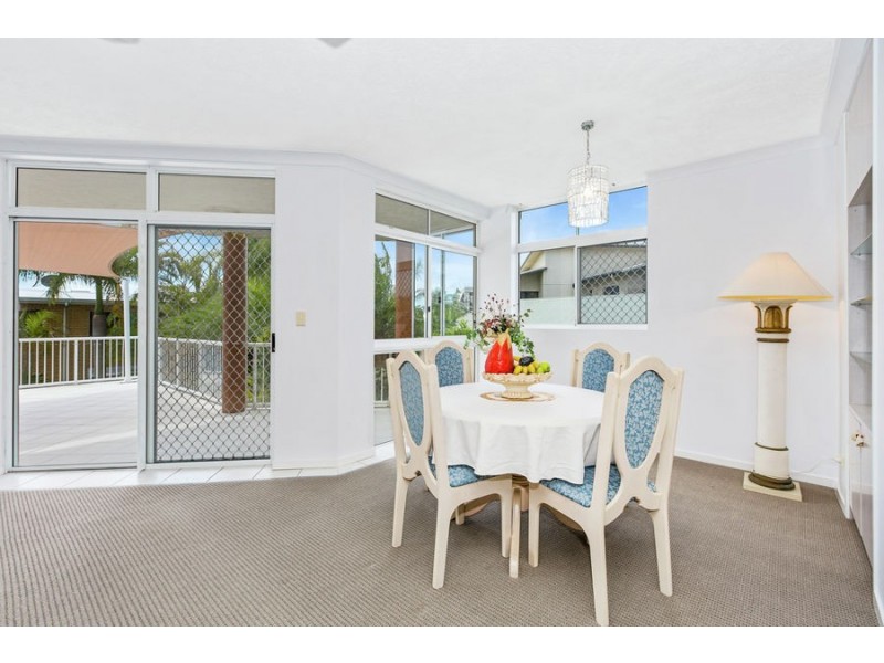 2/39-43 Tweed Street, Coolangatta QLD 4225