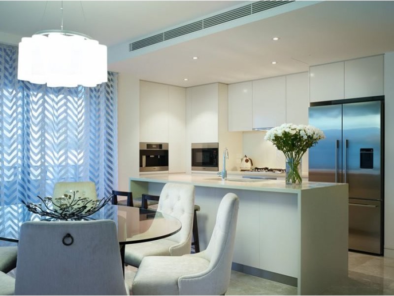 60 Marine Parade, Coolangatta QLD 4225