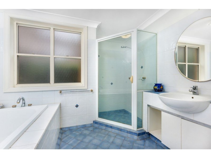 4 Shady Lane, Banora Point NSW 2486