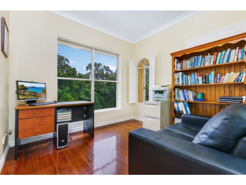 4 Shady Lane, Banora Point NSW 2486