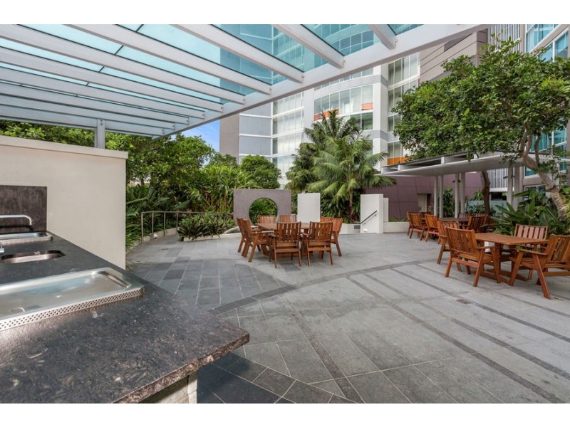 1501/110 Marine Parade, Coolangatta QLD 4225