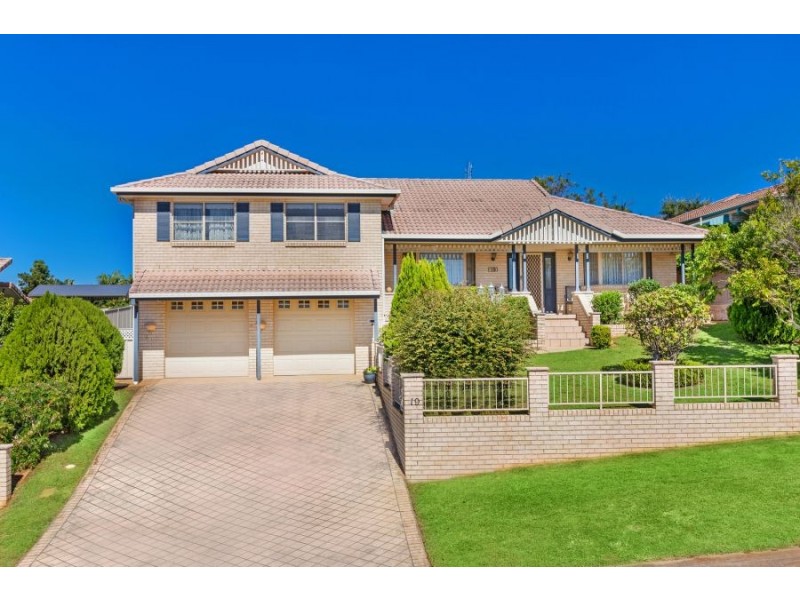 19 Oakland Parade, Banora Point NSW 2486