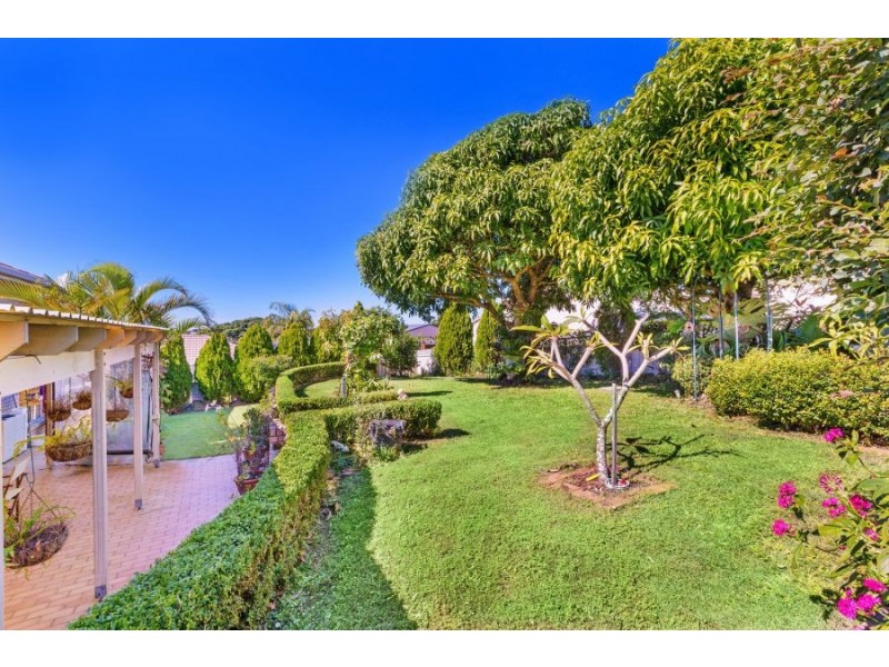 19 Oakland Parade, Banora Point NSW 2486