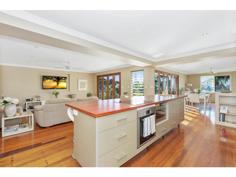 98 Dutton Street, Coolangatta QLD 4225