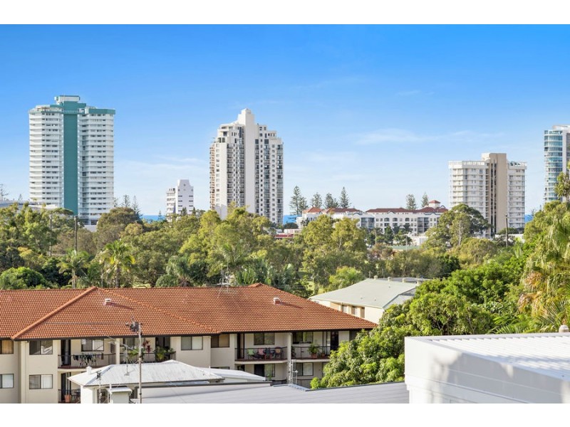 98 Dutton Street, Coolangatta QLD 4225