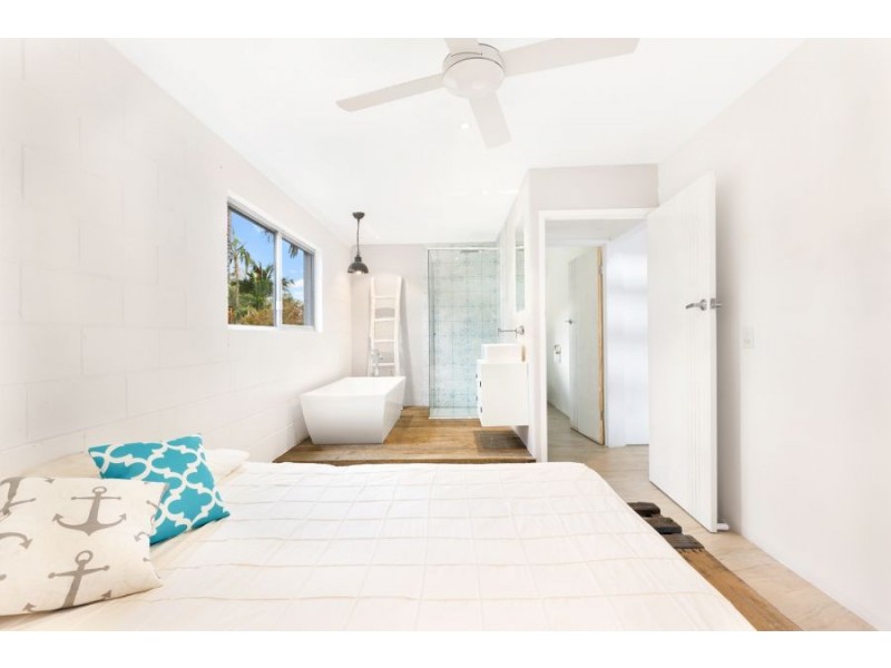 83 Kitchener Street, Tugun QLD 4224
