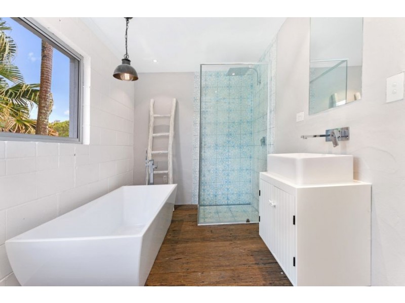 83 Kitchener Street, Tugun QLD 4224