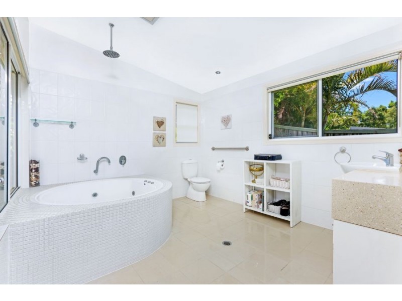 78 Botanical Circuit, Banora Point NSW 2486