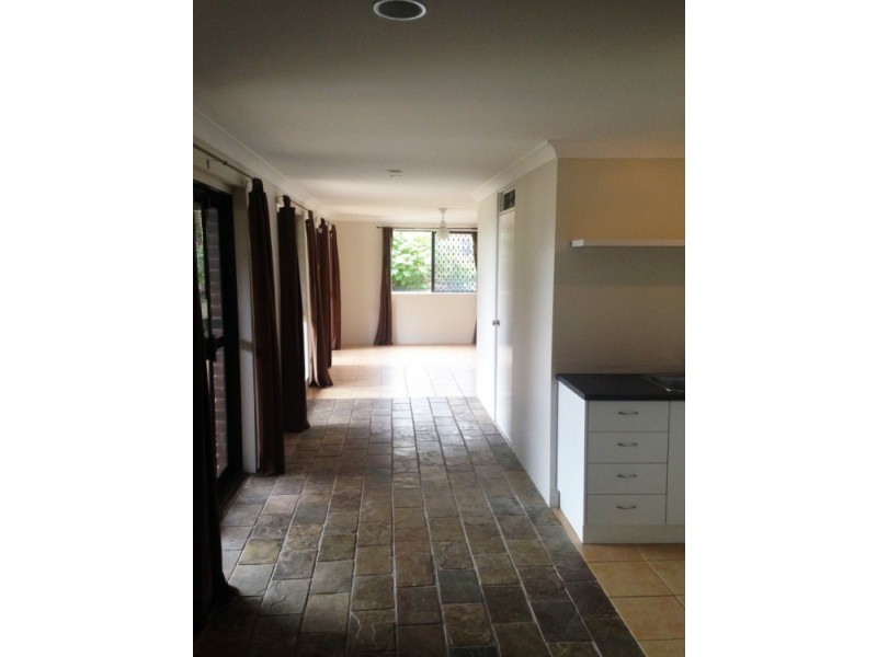 17 Mariners Cresent, Banora Point NSW 2486