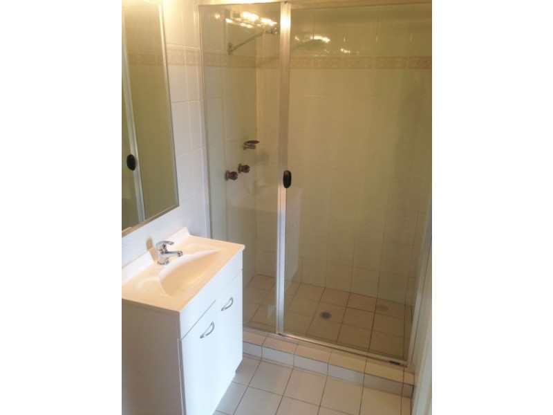 17 Mariners Cresent, Banora Point NSW 2486