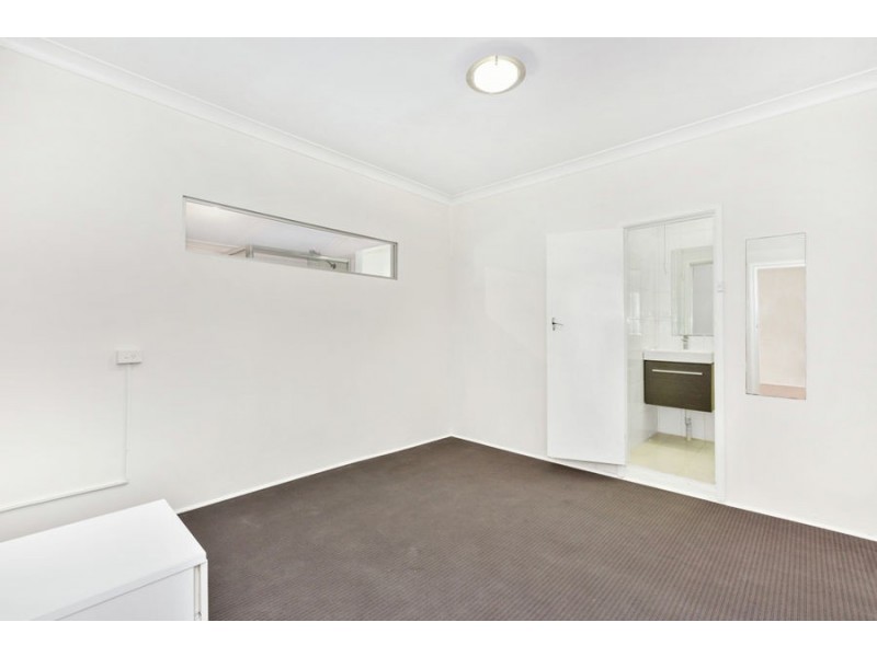 4/76 Dutton Street, Coolangatta QLD 4225