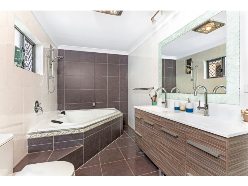 16 Morshead Street, Tugun QLD 4224