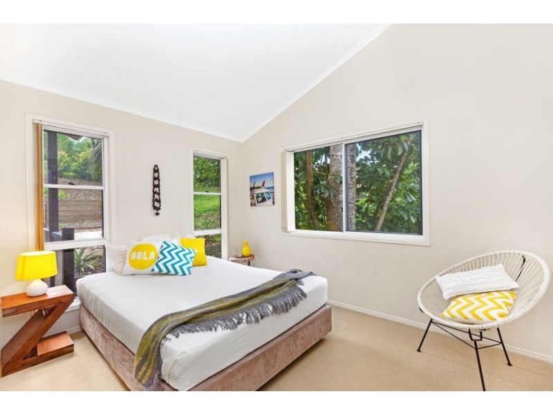 2 Shady Lane, Banora Point NSW 2486