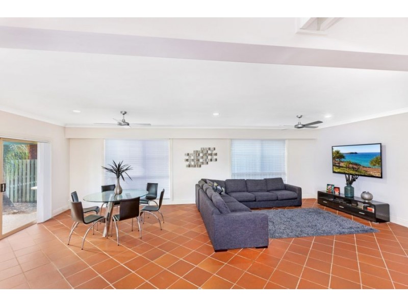 15 Peppermint Place, Banora Point NSW 2486