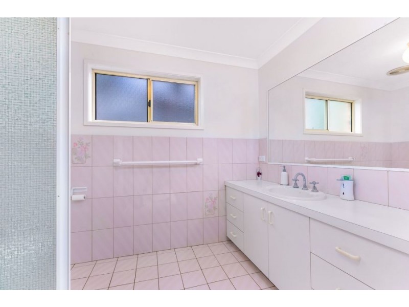 39 Lakeview Parade, Tweed Heads South NSW 2486