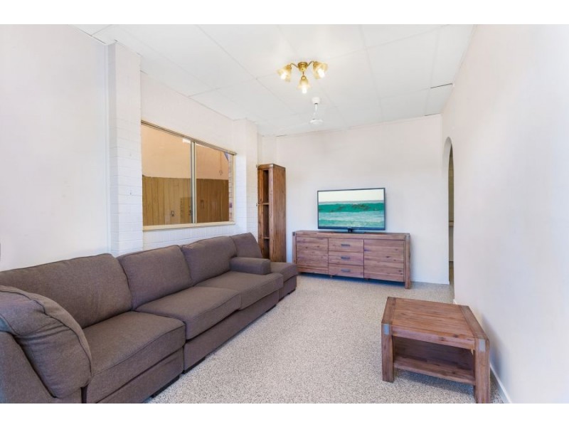 39 Lakeview Parade, Tweed Heads South NSW 2486