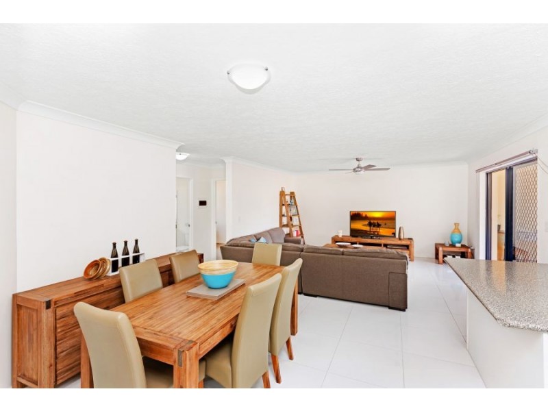 15/14 Miles Street, Kirra QLD 4225