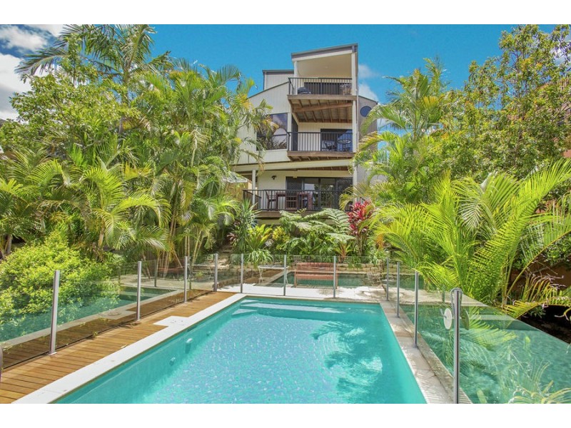 36 Tweed Street, Coolangatta QLD 4225