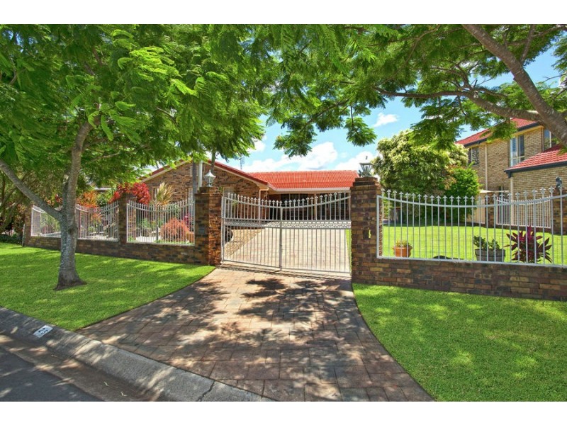 25 Crystal Waters Drive, Tweed Heads NSW 2485