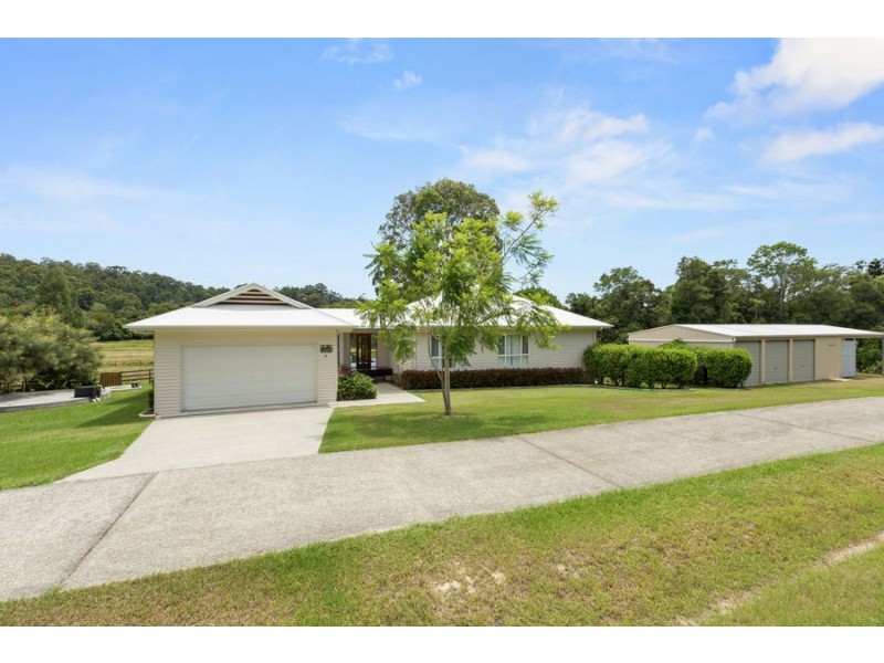 9 Robinsons Road, Piggabeen NSW 2486