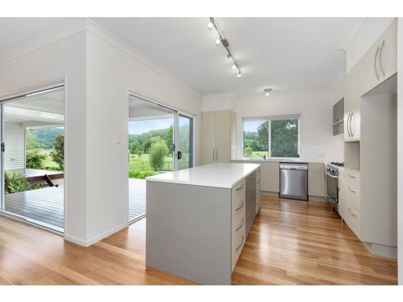 9 Robinsons Road, Piggabeen NSW 2486