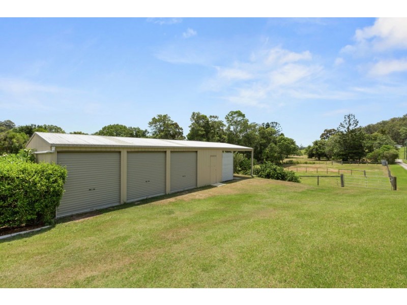 9 Robinsons Road, Piggabeen NSW 2486