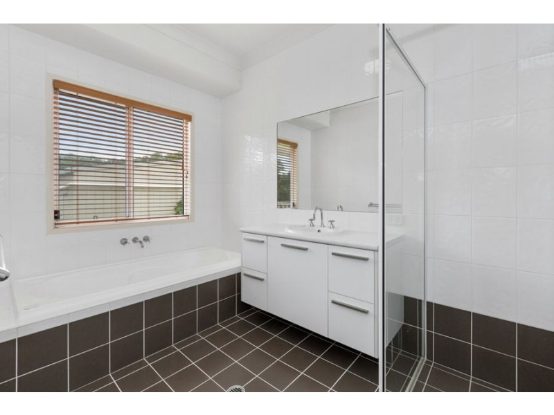 9 Robinsons Road, Piggabeen NSW 2486