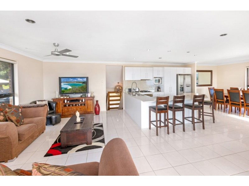 11 Wren Court, Tweed Heads South NSW 2486