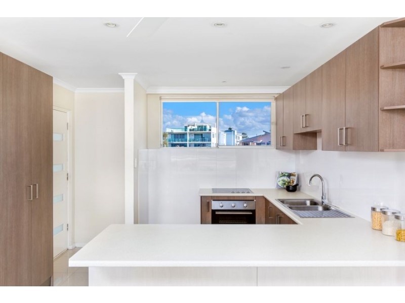 15/4 Musgrave Street, Kirra QLD 4225