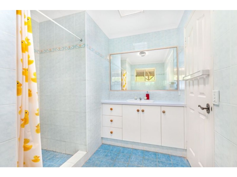 36 Glen Ayr Drive, Banora Point NSW 2486