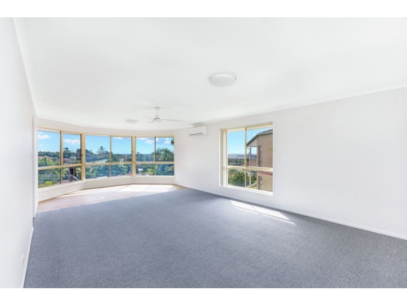 23 Kintyre Crescent, Banora Point NSW 2486
