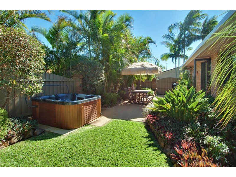 1 & 2/9 Diamond Place, Tweed Heads NSW 2485