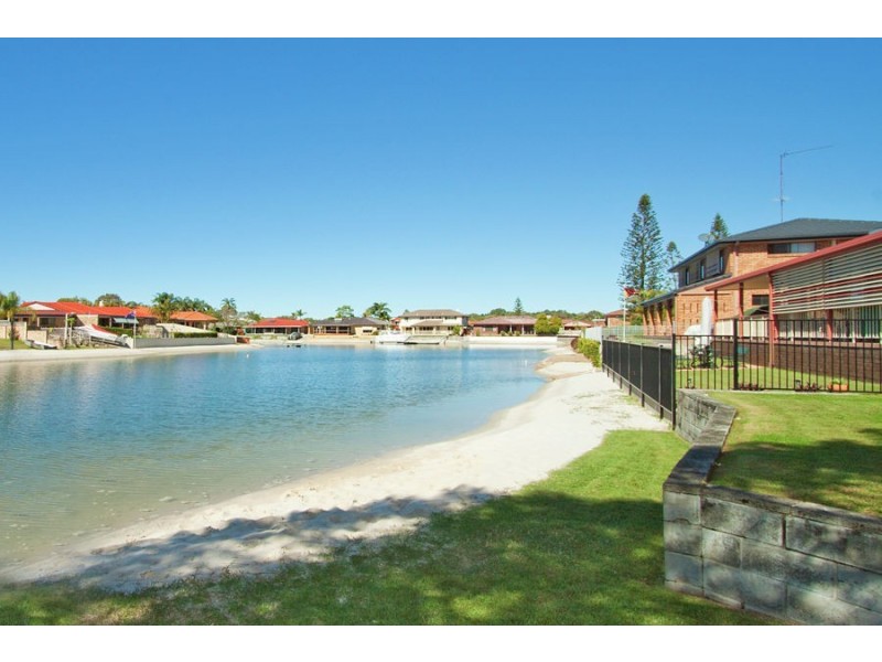 1 & 2/9 Diamond Place, Tweed Heads NSW 2485