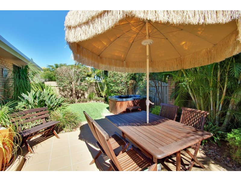 1 & 2/9 Diamond Place, Tweed Heads NSW 2485