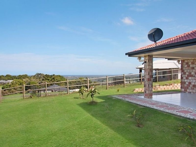 30 Sunnycrest Drive, Terranora NSW 2486