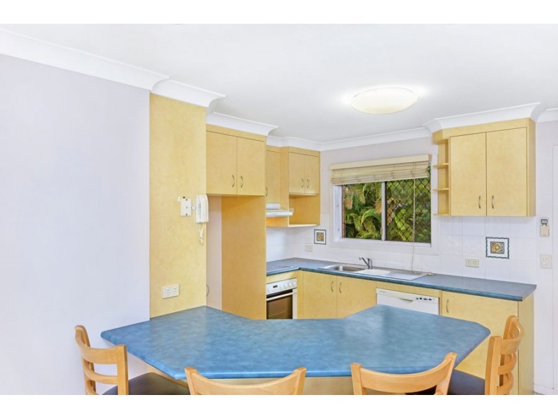 7/50 Mclean Street, Coolangatta QLD 4225