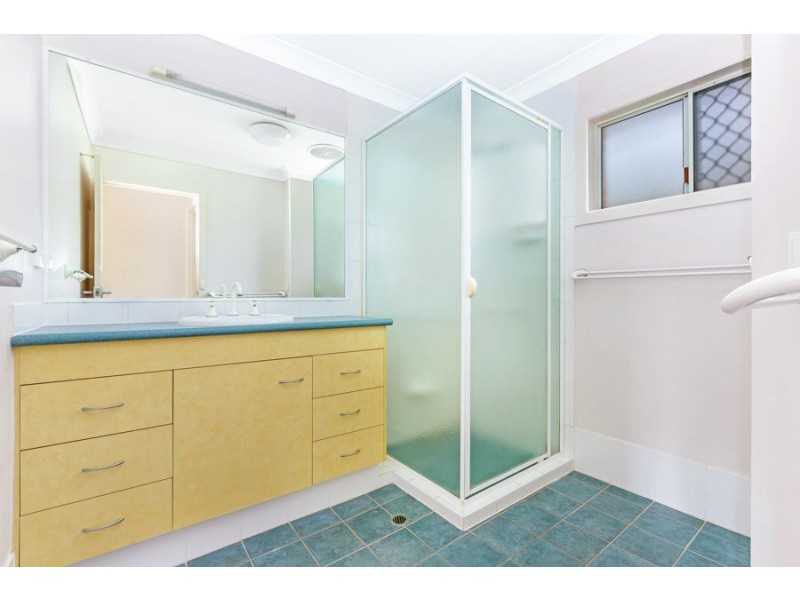 7/50 Mclean Street, Coolangatta QLD 4225