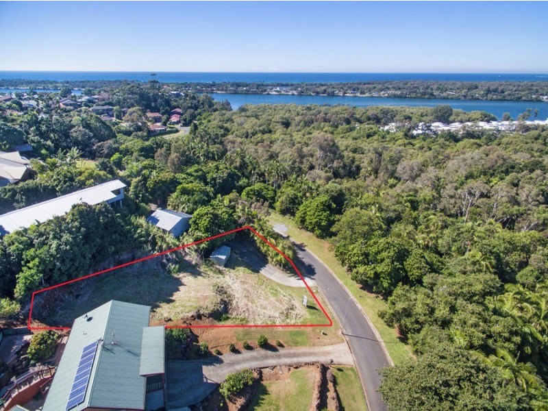 22 Bushland Drive, Banora Point NSW 2486