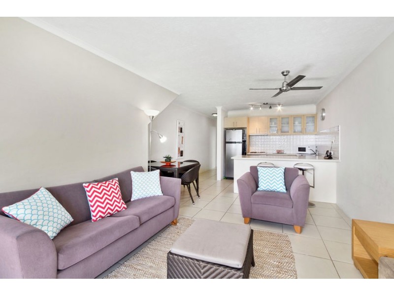 11/12-14 Musgrave Street, Kirra QLD 4225