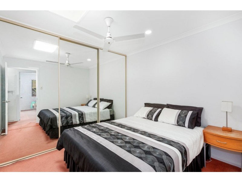 40 Bolton Street, Kirra QLD 4225